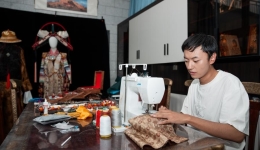 InXizang | Young Tibetan costume designer weaves tradition into modern fashion