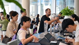 China's domestic trips up 18 pct in first three quarters