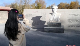 Exploring the General's Building Park in Golmud, Qinghai