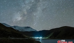 Leonid meteor shower lights up night sky in China's Xizang