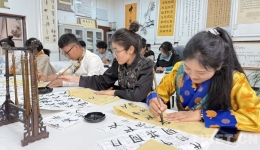 书绘共同体 凝聚团结情——西藏民族大学书法基地赋能“我们在一起”品牌建设
