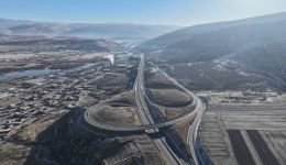 久马高速今日再通87.5公里 成都至红原4小时直达