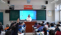 高原各地陆续迎来春季开学