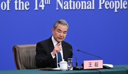 Xinhua Headlines: China reiterates support for peace, multipolarity as new conflicts flare