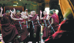 13 Tibetan monks pass debating exam to get degree