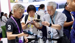 Foreign buyers hit record for first phase of China's Canton Fair
