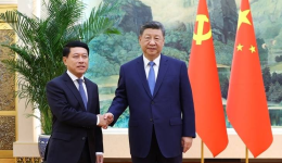 习近平会见老挝人民革命党中央总书记、国家主席特使沙伦赛