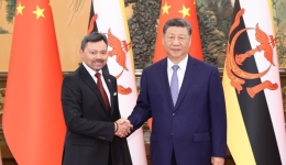 Xi meets Brunei's crown prince, calling for deepening practical cooperation