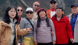 国道318必经之地 西藏这个小镇挤满自驾车主