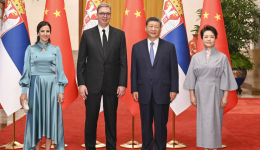 习近平同塞尔维亚总统武契奇举行会谈