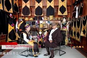 སྤེན་མ་ཆོས་སྒྲོན་དང་ཀོང་པོའི་མཛེས་སྣམ།