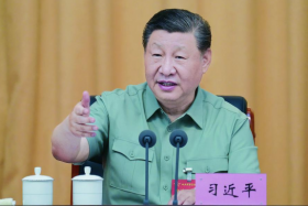 ཀྲུང་དབྱང་དམག་དོན་ཨུ་ཡོན་ལྷན་ཁང་གི་ཆབ་སྲིད་བྱ་བའི་གྲོས་ཚོགས་ཡན་ཨན་དུ་བསྡུས་ཤིང་། ཞི་ཅིན་ཕིང་གྲོས་ཚོགས་སུ་ཕེབས་པར་མ་ཟད་གསུང་བཤད་གལ་ཆེན་གནང་ནས།