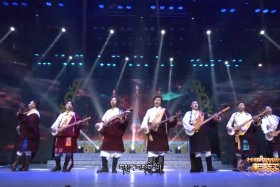 ཁམས་པའི་དགའ་ཚལ། རྒྱ་སྐད། ༼༢༠.༡༢.༢༤༽