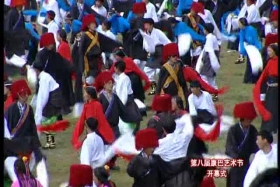 སྐབས་བརྒྱད་པའི་ཁམས་པའི་རིག་གནས་ཡུལ་སྐོར་དུས་ཆེན་དང་ཡུལ་ཤུལ་རྟ་རྒྱུག་འགྲན་བསྡུར་གྱི་འགོ་ཚུགས་མཛད་སྒོའི་རིག་རྩལ་འཁྲབ་སྟོན། ༼༨.༡༠༽