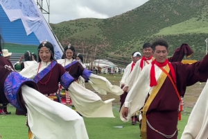 Performers rehearse for the upcoming gala in Tibet's Biru County