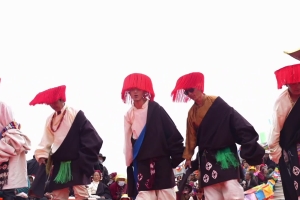 Minyak guozhuang dance