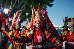 Tibetan performers from Sertar County, Garze attended a cultural event held in Hangzhou City