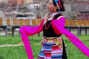 Click the video and enjoy a show of Bathang Xianzi