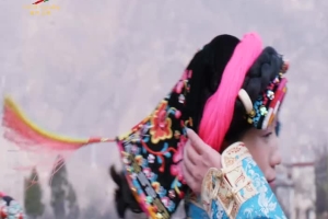 Fascinating Ice Season in Tibetan-inhabited Areas: Gyarong Tibetan Costumes