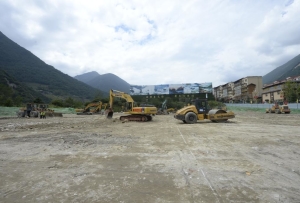 四川瀘定地震災區啟動過渡安置房建設