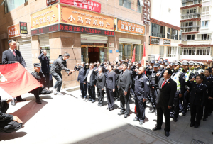 平安底色提升幸福成色