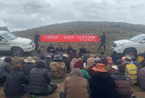色達：送法入草山 宣講暖民心