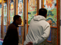 爐霍文博館開館：展出“紅色非遺”    點亮望果節