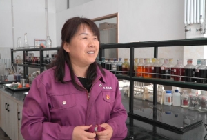 中國夢·大國工匠篇｜地毯成“油畫”！她把只有十幾種配色的藏毯變成“PS調色盤”