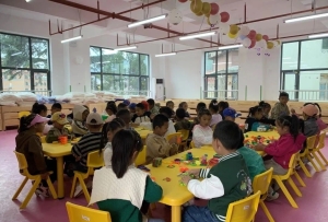 高原上的“數字化幼兒園”開園