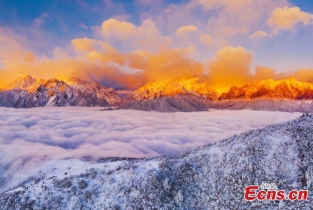 Winter view of Gongga Mountain in Sichuan