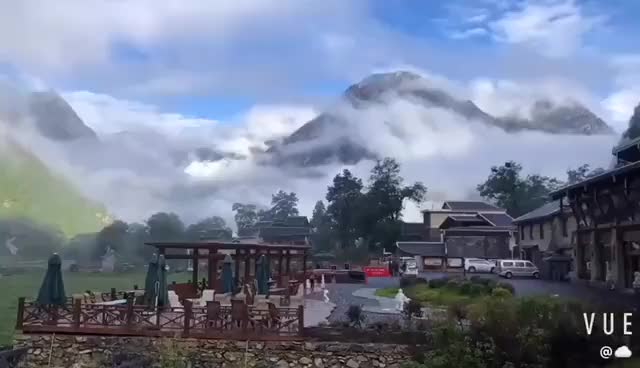 用腳步丈量雪域山水 用影像紀(jì)錄高原變遷