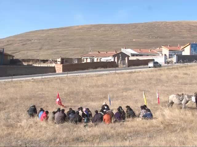 玛曲县的普法宣传队（12.12）