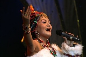 དག་གཙང་གི་གཡག་རྔ་།