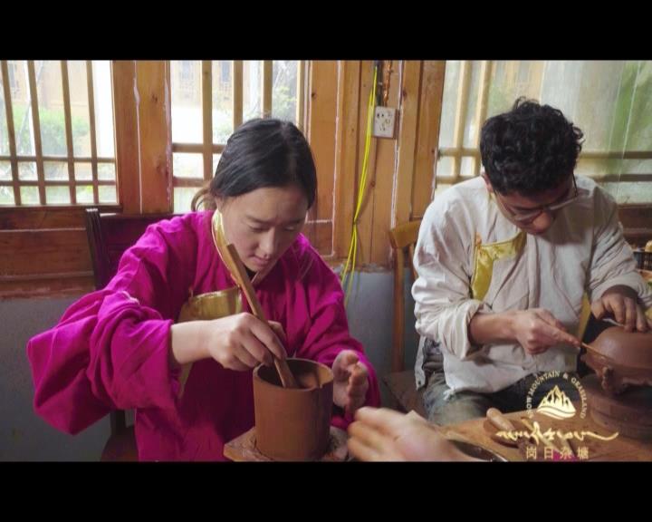 《岗日杂塘》泥与火之歌—尼西黑陶