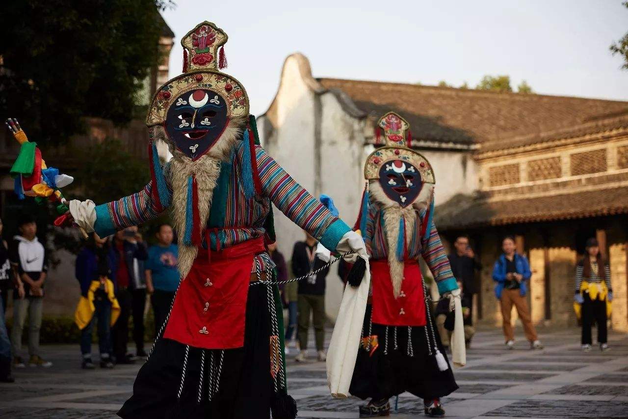 Traditional Tibetan opera-Brothers Donyo and Dondrup