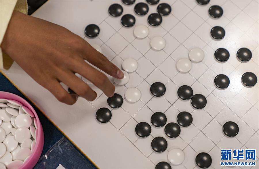 （體育·圖文互動）（2）藏棋從文化保護(hù)邁向體育競技（配本社同題文字稿） 